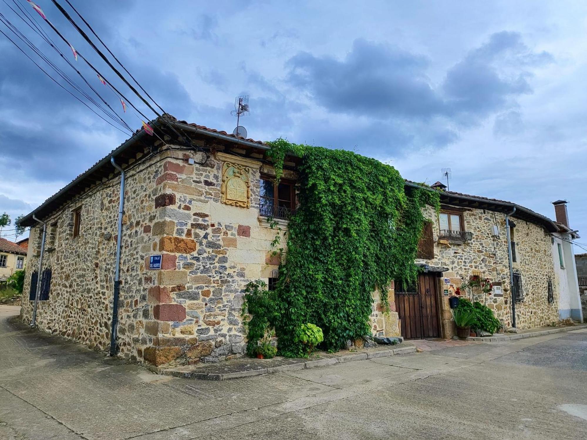 Casa Simon Casa de hóspedes Cervera De Pisuerga Exterior foto